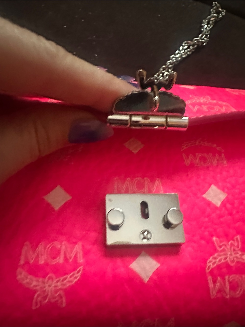 Never used Hot Pink MCM with silver chain - Picture 12 of 16
